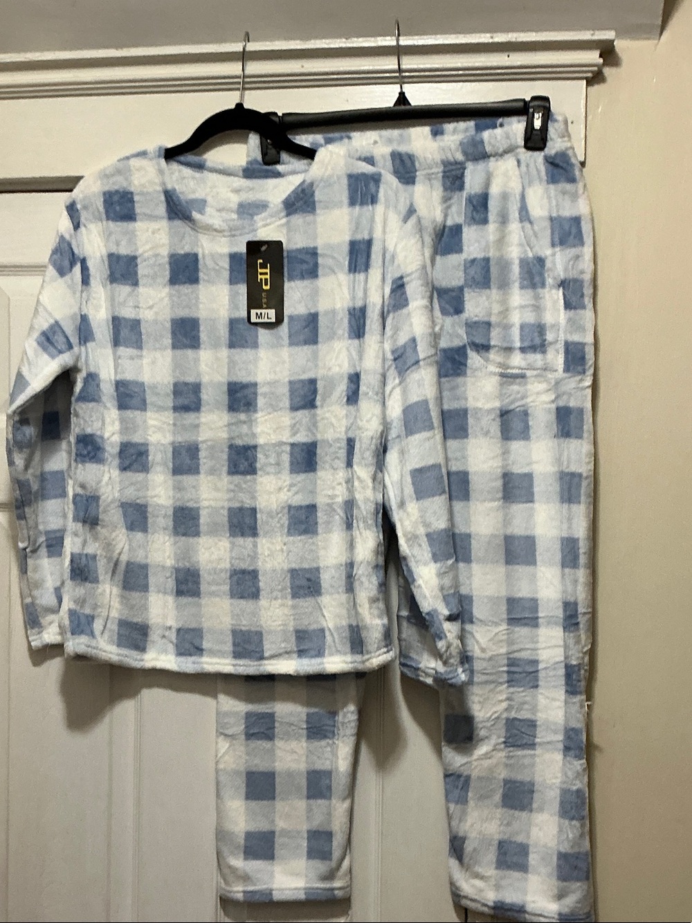 Cozy Blue & White Check Women's Fleece Pajama Set - Unbranded